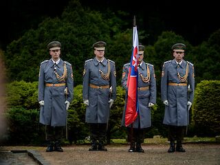 Fotogaléria k článku "Premiér: Vojaci na Dukle presne vedeli, za čo bojujú"