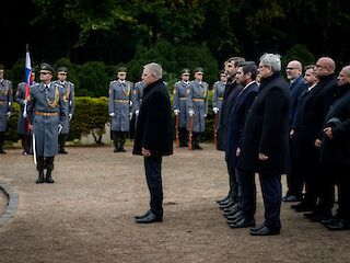 Fotogaléria k článku "Premiér: Vojaci na Dukle presne vedeli, za čo bojujú"