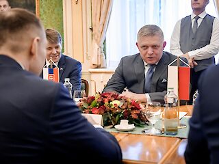 Fotogaléria k článku "Predseda vlády SR Robert Fico sa stretol s poľským prezidentom Karolom Nawrockim"