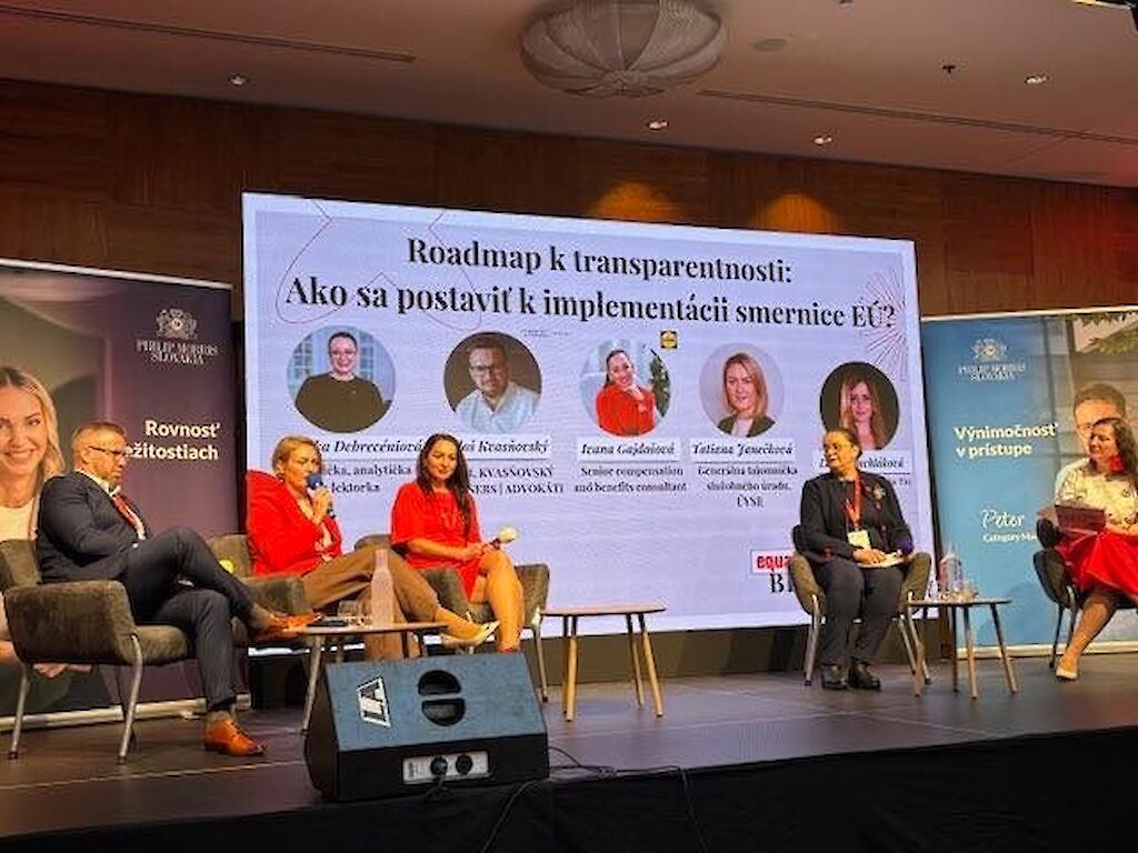 Fotogaléria k článku "Úrad vlády podporuje uplatňovanie zásady rovnakej odmeny pre mužov a ženy za rovnakú prácu alebo za prácu rovnakej hodnoty"