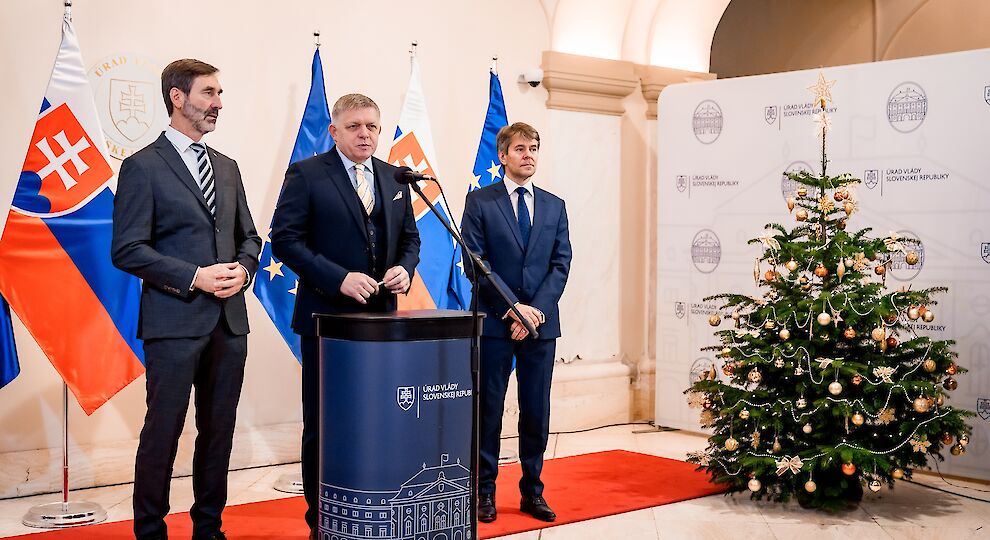 Zásadný posun v návrhu EK o zákaze predaja áut so spaľovacími motormi