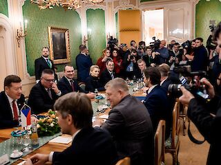 Fotogaléria k článku "Na návštevu Slovenska dnes pricestoval nový predseda Poslaneckej snemovne Parlamentu ČR Tomio Okamura"