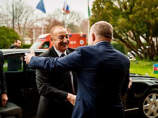 Fotogaléria k článku "Predseda vlády SR Robert Fico sa stretol s prezidentom Azerbajdžanu Ilhamom Alijevom"