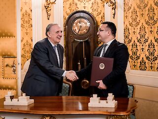 Fotogaléria k článku "Predseda vlády SR Robert Fico sa stretol s prezidentom Azerbajdžanu Ilhamom Alijevom"