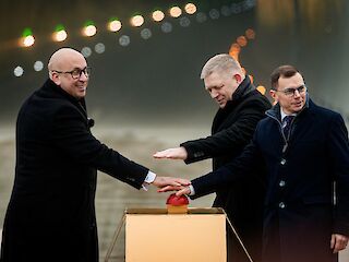 Fotogaléria k článku "Robert Fico: Tunel Višňové je nádherne dielo, pri ktorom si uvedomíme, čo všetko sú schopné ľudské ruky spraviť"