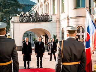 Fotogaléria k článku "Robert Fico: Budeme pokračovať v spoločných rokovaniach slovenskej a českej vlády"