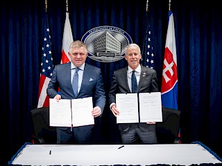 Fotogaléria k článku "Vlády Slovenskej republiky a USA podpísali dohodu o spolupráci v oblasti civilnej jadrovej energetiky"