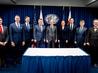 Fotogaléria k článku "Vlády Slovenskej republiky a USA podpísali dohodu o spolupráci v oblasti civilnej jadrovej energetiky"