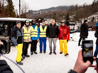 Fotogaléria k článku "Premiér Robert Fico navštívil žiakov na lyžiarskom výcviku"