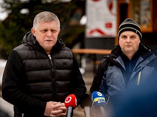 Fotogaléria k článku "Premiér Robert Fico navštívil žiakov na lyžiarskom výcviku"