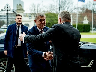 Fotogaléria k článku "Robert Fico, Christian Stocker a Andrej Babiš sa zhodli na potrebe riešiť ceny elektrickej energie v EÚ"