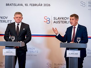 Fotogaléria k článku "Robert Fico, Christian Stocker a Andrej Babiš sa zhodli na potrebe riešiť ceny elektrickej energie v EÚ"