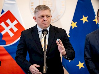 Fotogaléria k článku "Vláda poskytne Slovnaftu núdzové zásoby ropy zo štátnych hmotných rezerv"