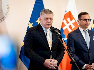 Fotogaléria k článku "Vláda poskytne Slovnaftu núdzové zásoby ropy zo štátnych hmotných rezerv"